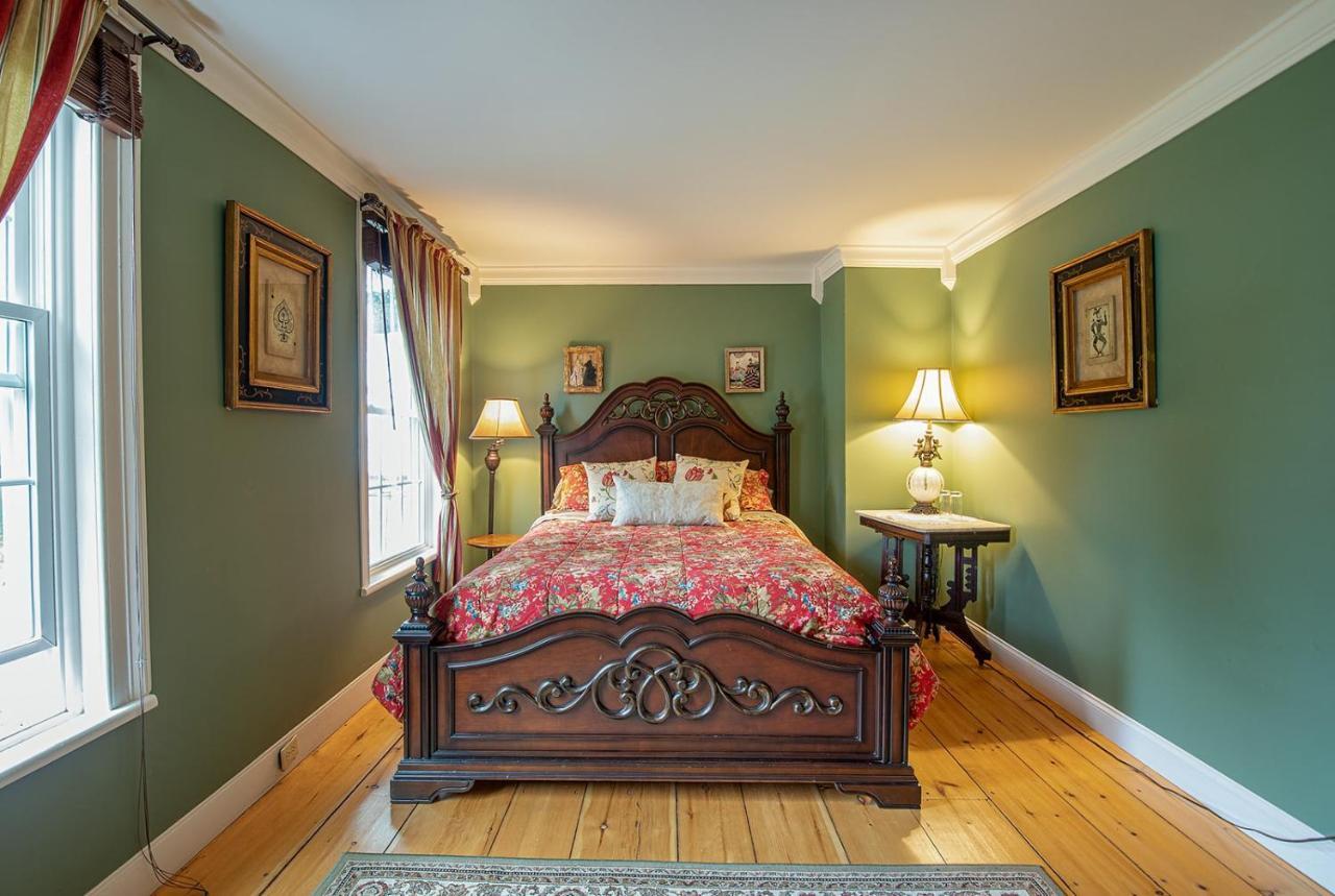 Van Winkle Inn Greenville Ngoại thất bức ảnh