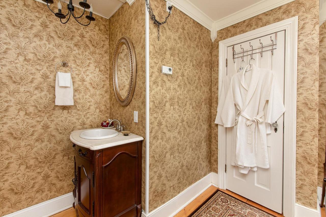 Van Winkle Inn Greenville Ngoại thất bức ảnh
